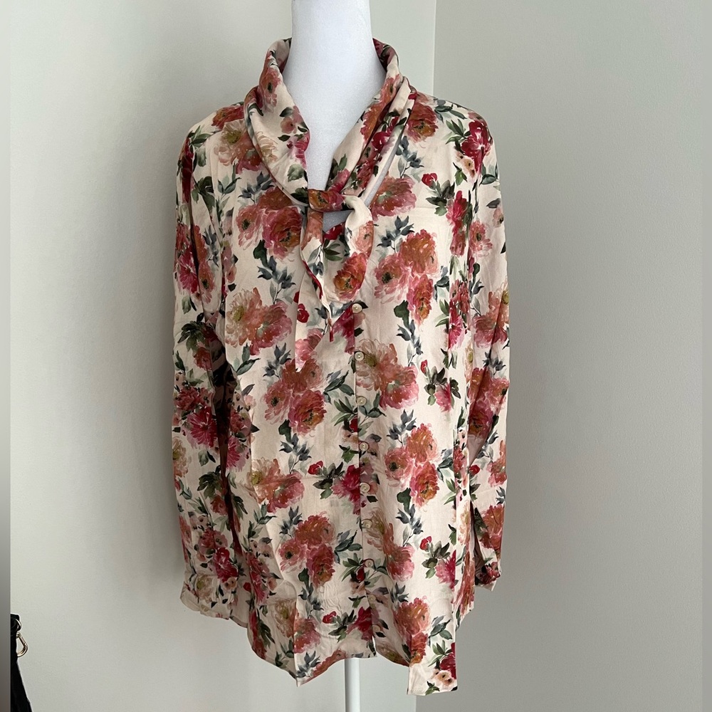 NWT Tolani Collection Women’s Floral Julie Tie Blouse Size: Large